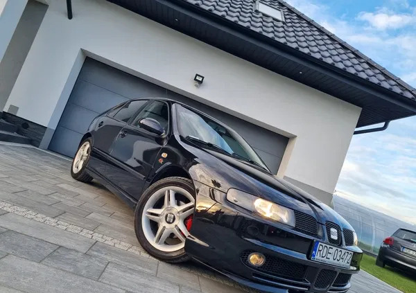 seat podkarpackie Seat Leon cena 19900 przebieg: 260000, rok produkcji 2005 z Dębica